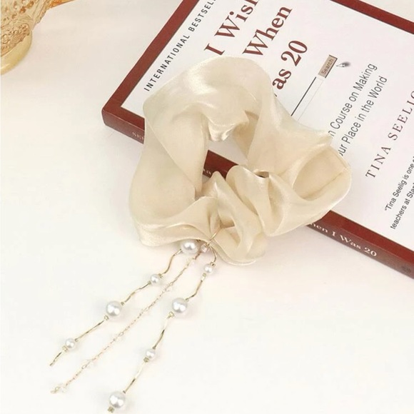 Pearl Detail Hair Scrunchie - Picture 3 of 4